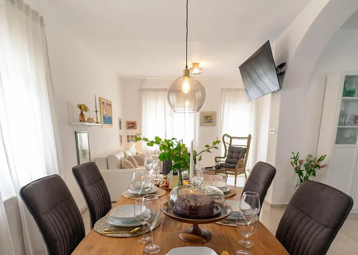 Green&blue * Ražanac