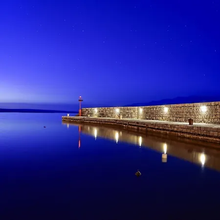 Villa & Blue Razanac