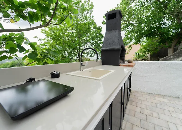 & Blue Vila Ražanac